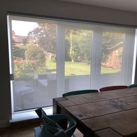 Magic screen roller blinds